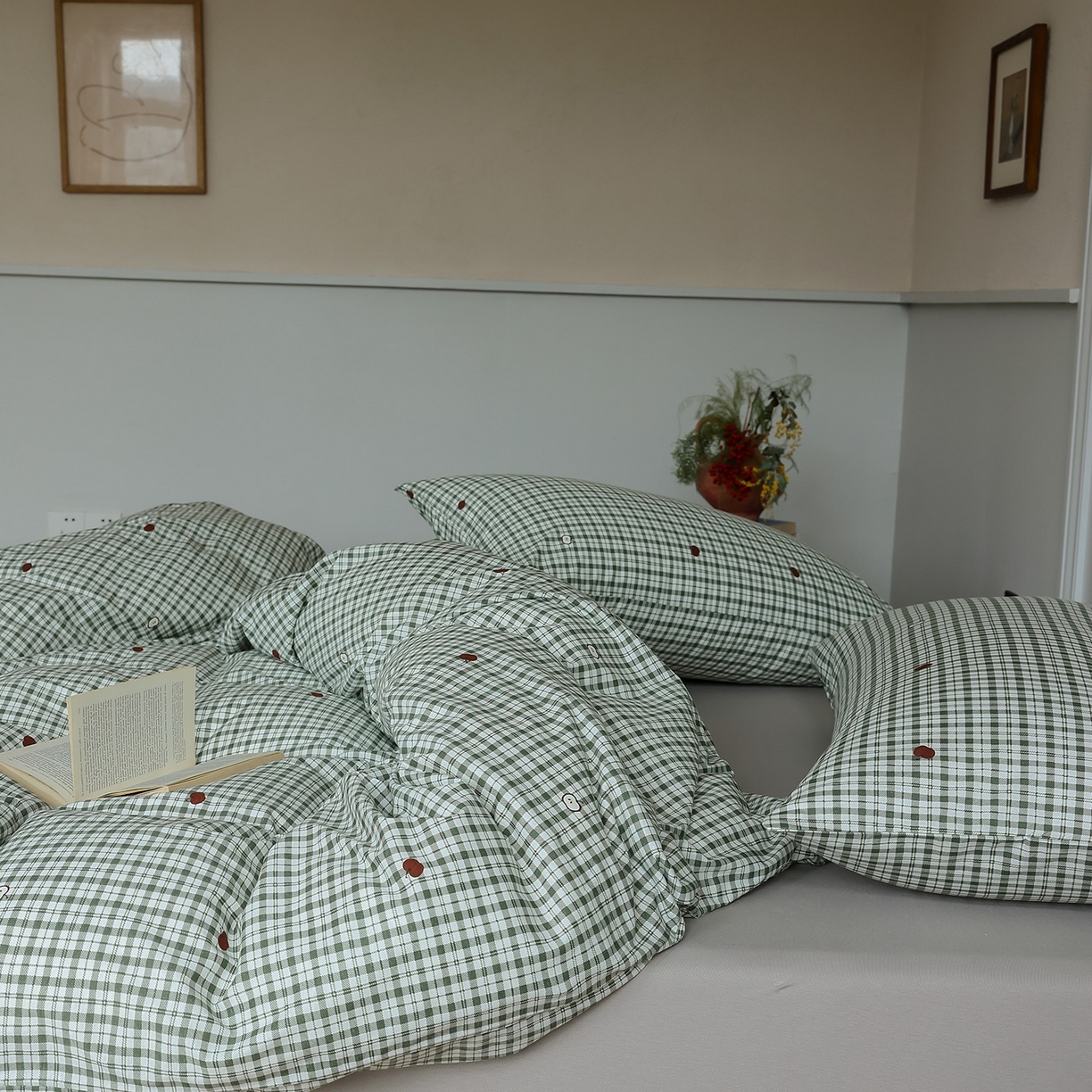 91家纺网 家纺一手货源 找家纺 爱丽丝 2025新款亲肤舒适针织棉四件套系列 条纹苹果绿