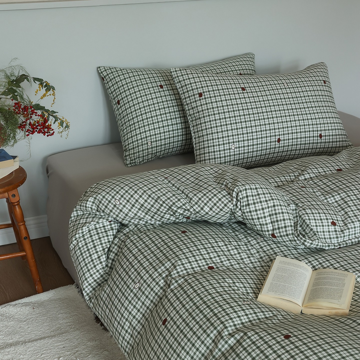 91家纺网 家纺一手货源 找家纺 爱丽丝 2025新款亲肤舒适针织棉四件套系列 条纹苹果绿