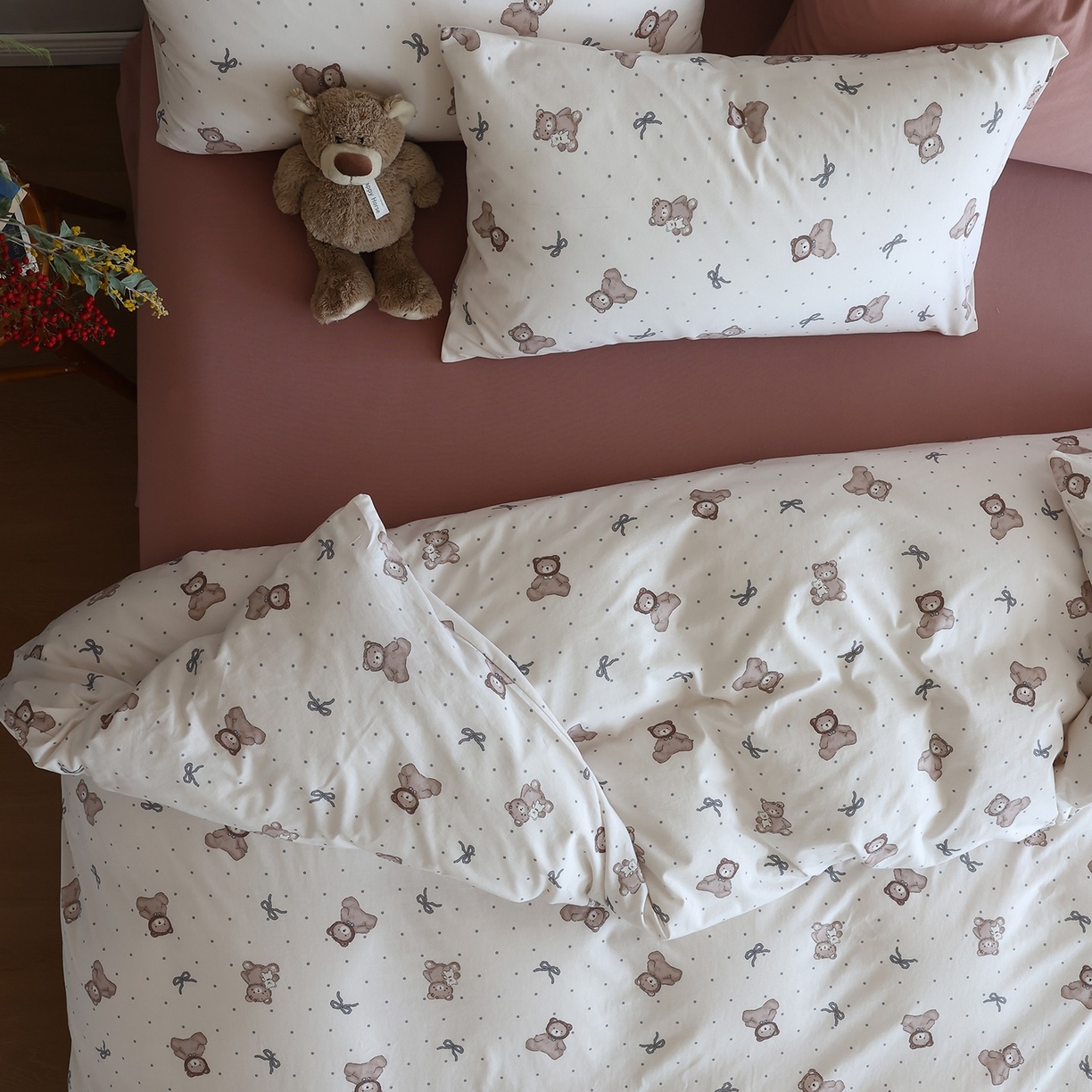 91家纺网 家纺一手货源 找家纺 爱丽丝 2025新款亲肤舒适针织棉四件套系列 维尼熊