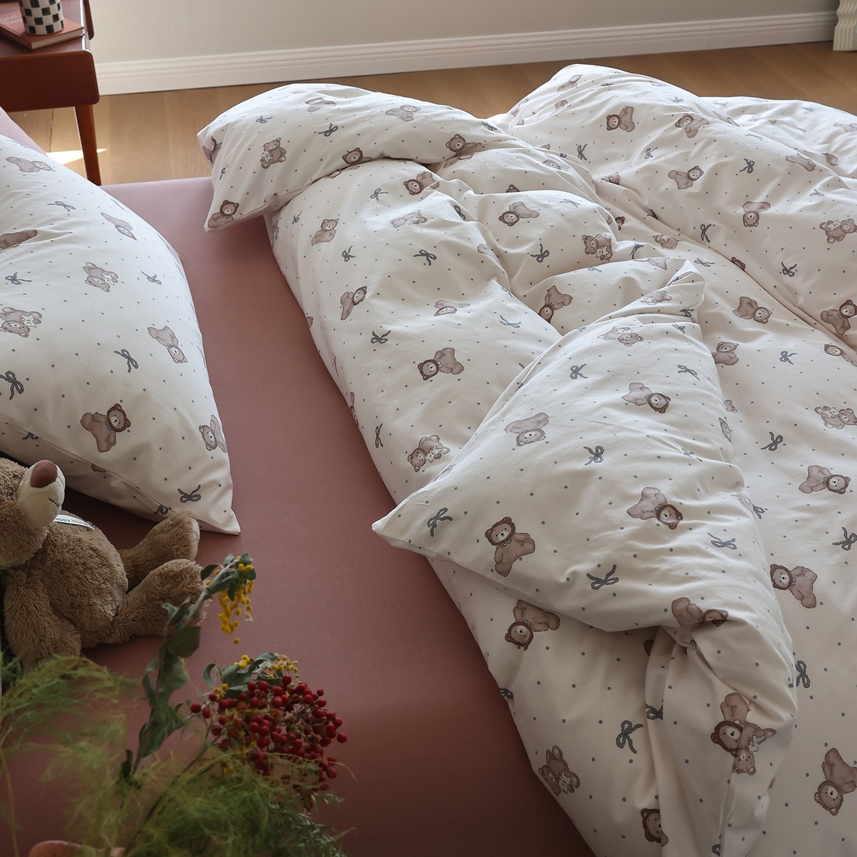 91家纺网 家纺一手货源 找家纺 爱丽丝 2025新款亲肤舒适针织棉四件套系列 维尼熊