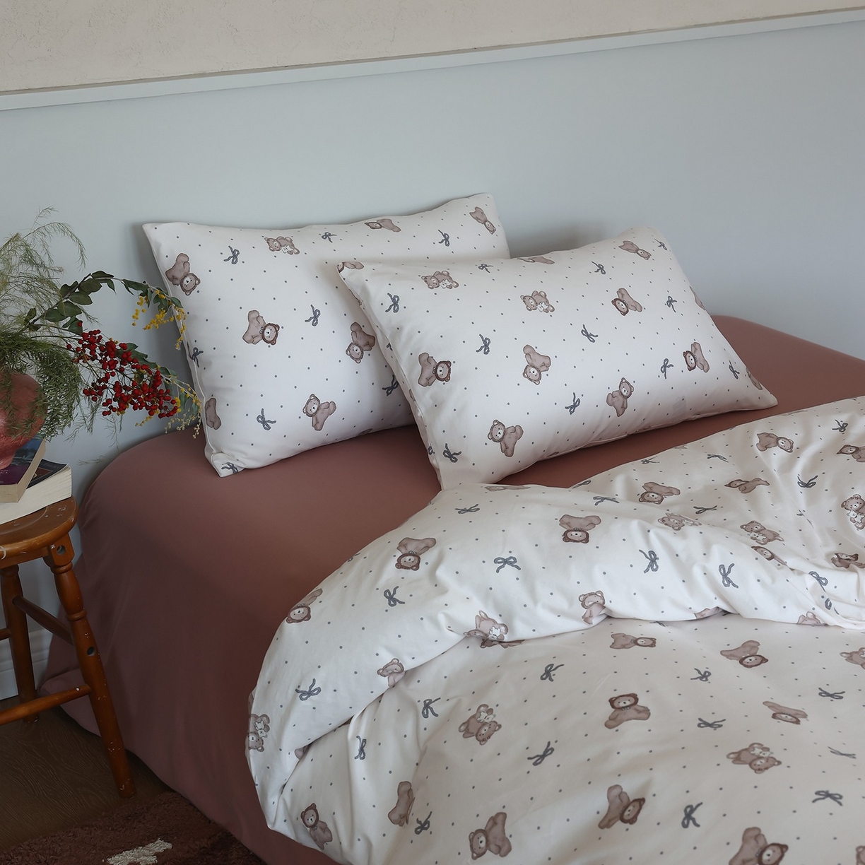 91家纺网 家纺一手货源 找家纺 爱丽丝 2025新款亲肤舒适针织棉四件套系列 维尼熊