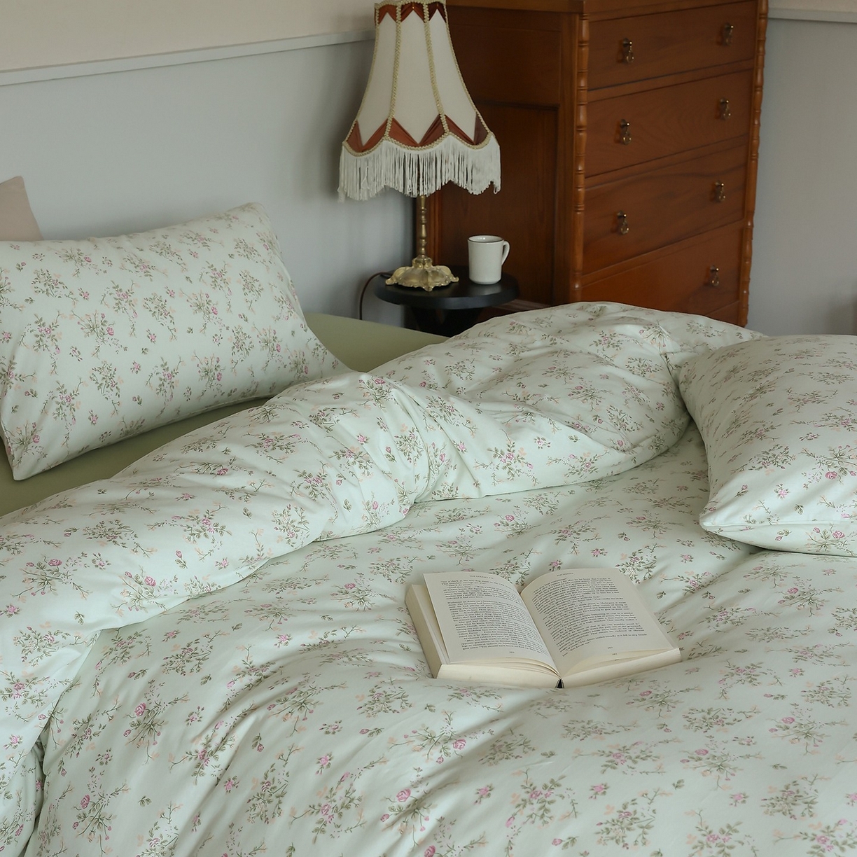 91家纺网 家纺一手货源 找家纺 爱丽丝 2025新款亲肤舒适针织棉四件套系列 夏花绿