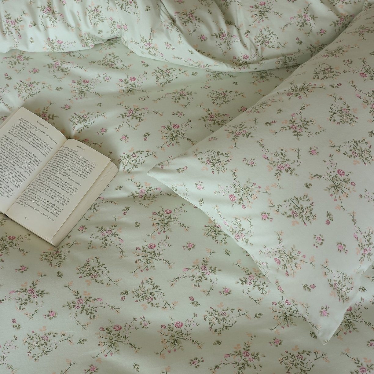 91家纺网 家纺一手货源 找家纺 爱丽丝 2025新款亲肤舒适针织棉四件套系列 夏花绿