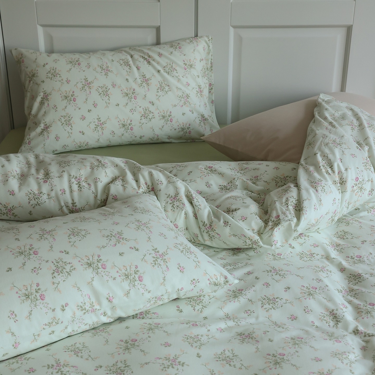 91家纺网 家纺一手货源 找家纺 爱丽丝 2025新款亲肤舒适针织棉四件套系列 夏花绿