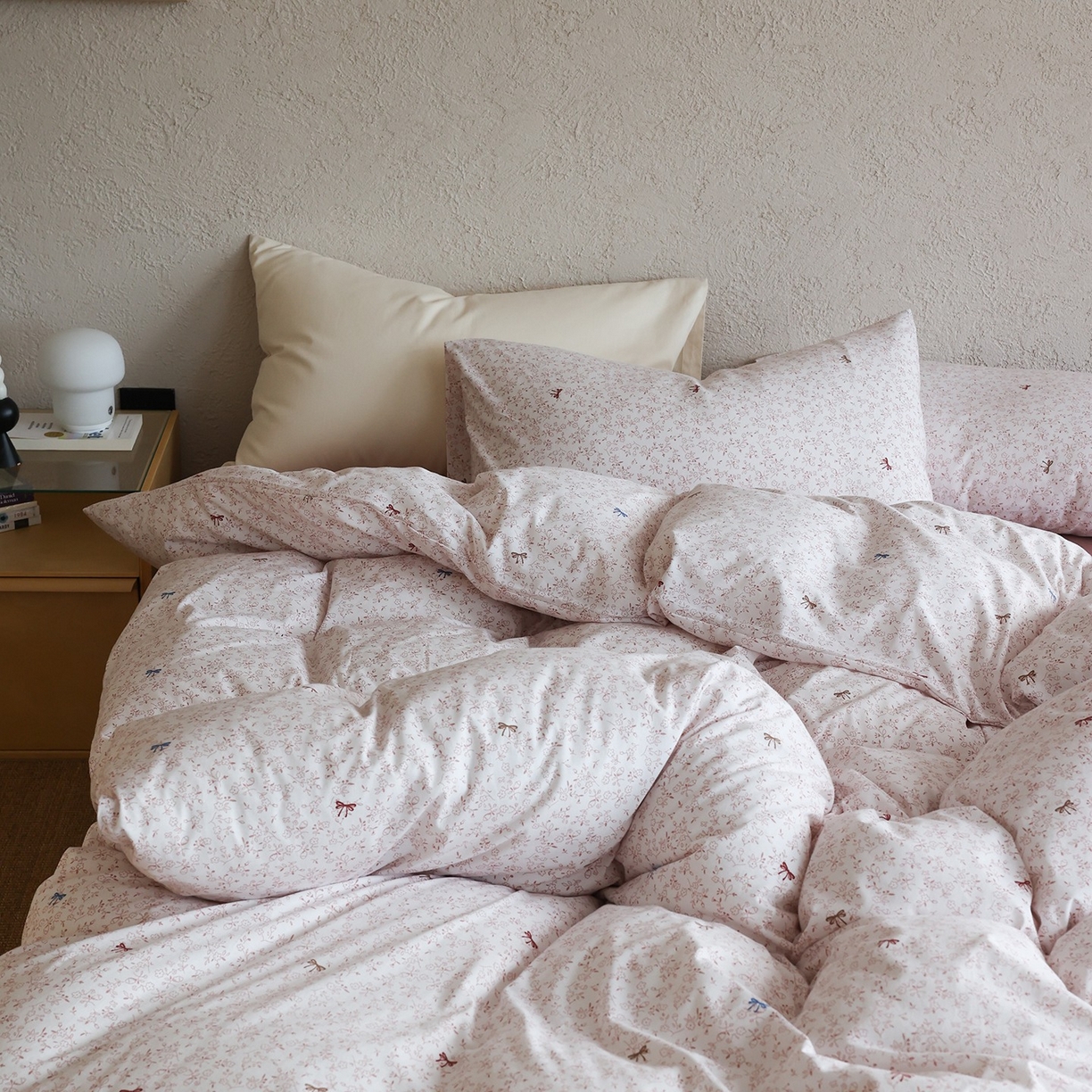 91家纺网 家纺一手货源 找家纺 爱丽丝 2025新款亲肤舒适针织棉四件套系列 小蝴蝶