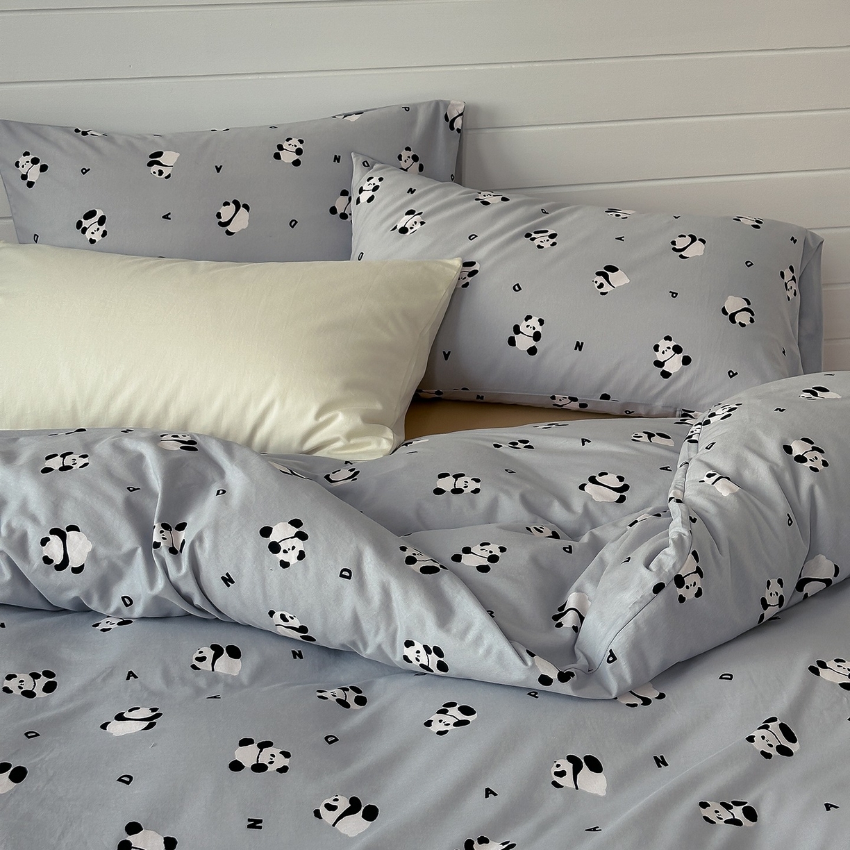 91家纺网 家纺一手货源 找家纺 爱丽丝 2025新款亲肤舒适针织棉四件套系列 小熊毛灰