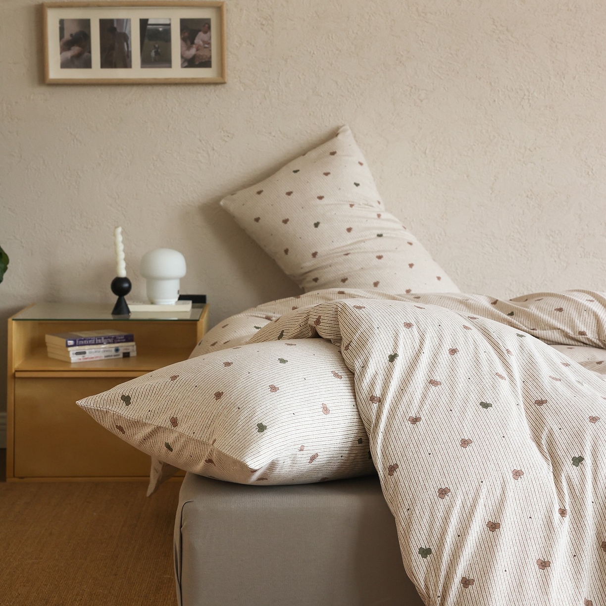 91家纺网 家纺一手货源 找家纺 爱丽丝 2025新款亲肤舒适针织棉四件套系列 幸运叶咖