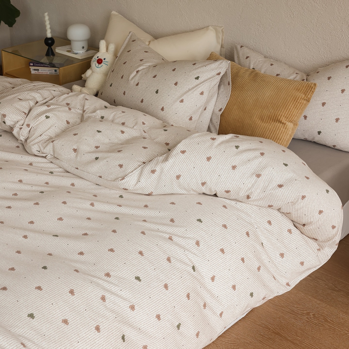 91家纺网 家纺一手货源 找家纺 爱丽丝 2025新款亲肤舒适针织棉四件套系列 幸运叶咖