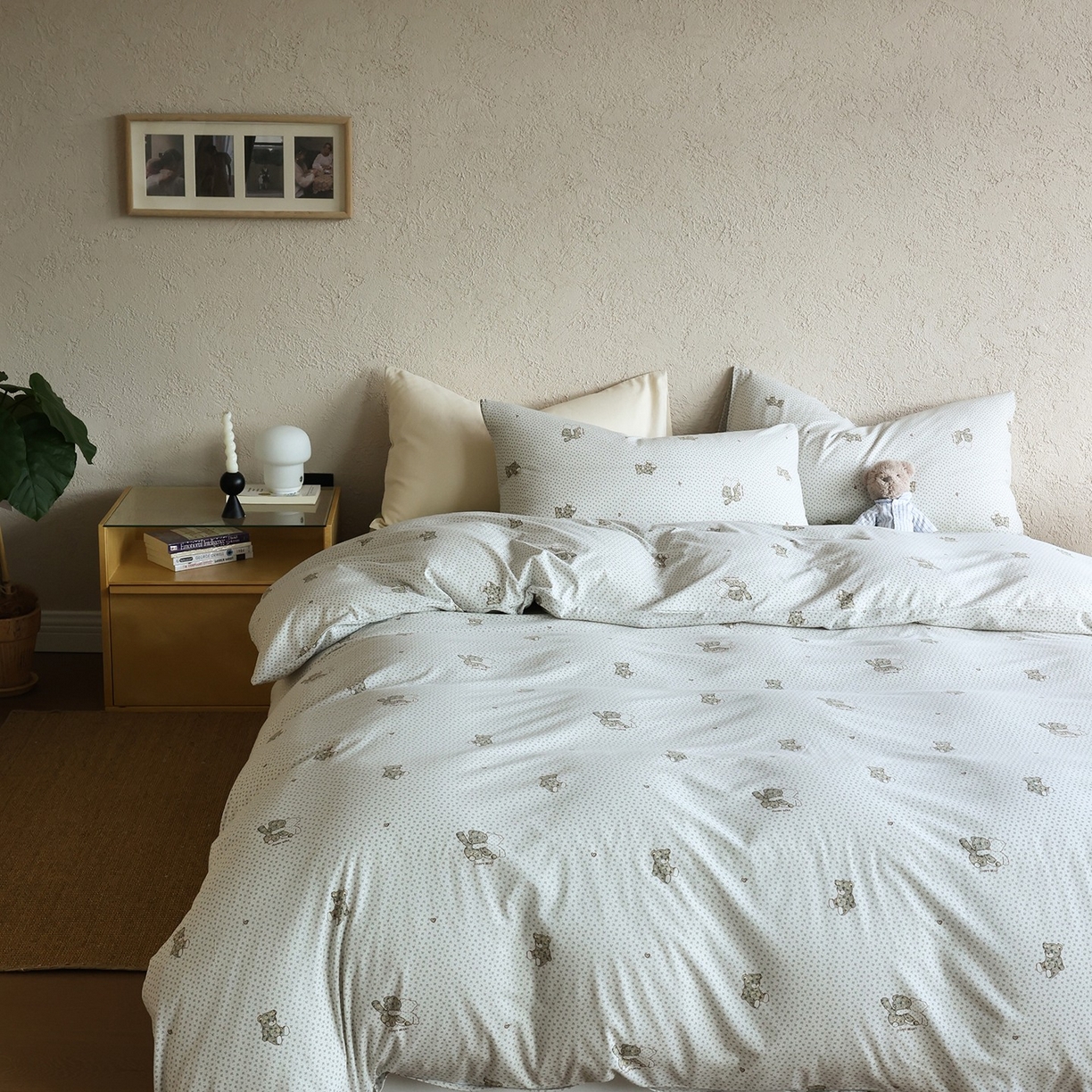 91家纺网 家纺一手货源 找家纺 爱丽丝 2025新款亲肤舒适针织棉四件套系列 熊熊乐园绿