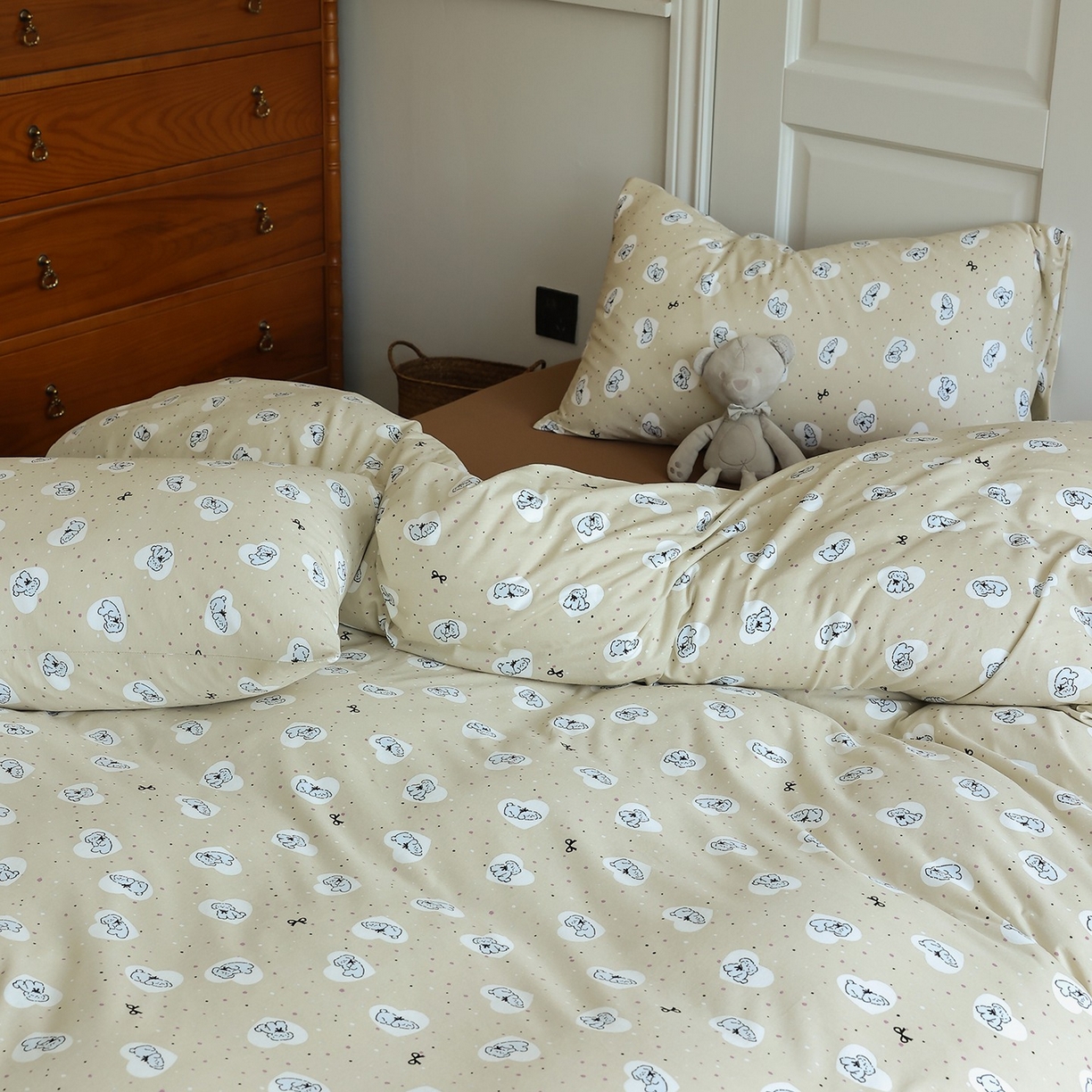 91家纺网 家纺一手货源 找家纺 爱丽丝 2025新款亲肤舒适针织棉四件套系列 修修狗