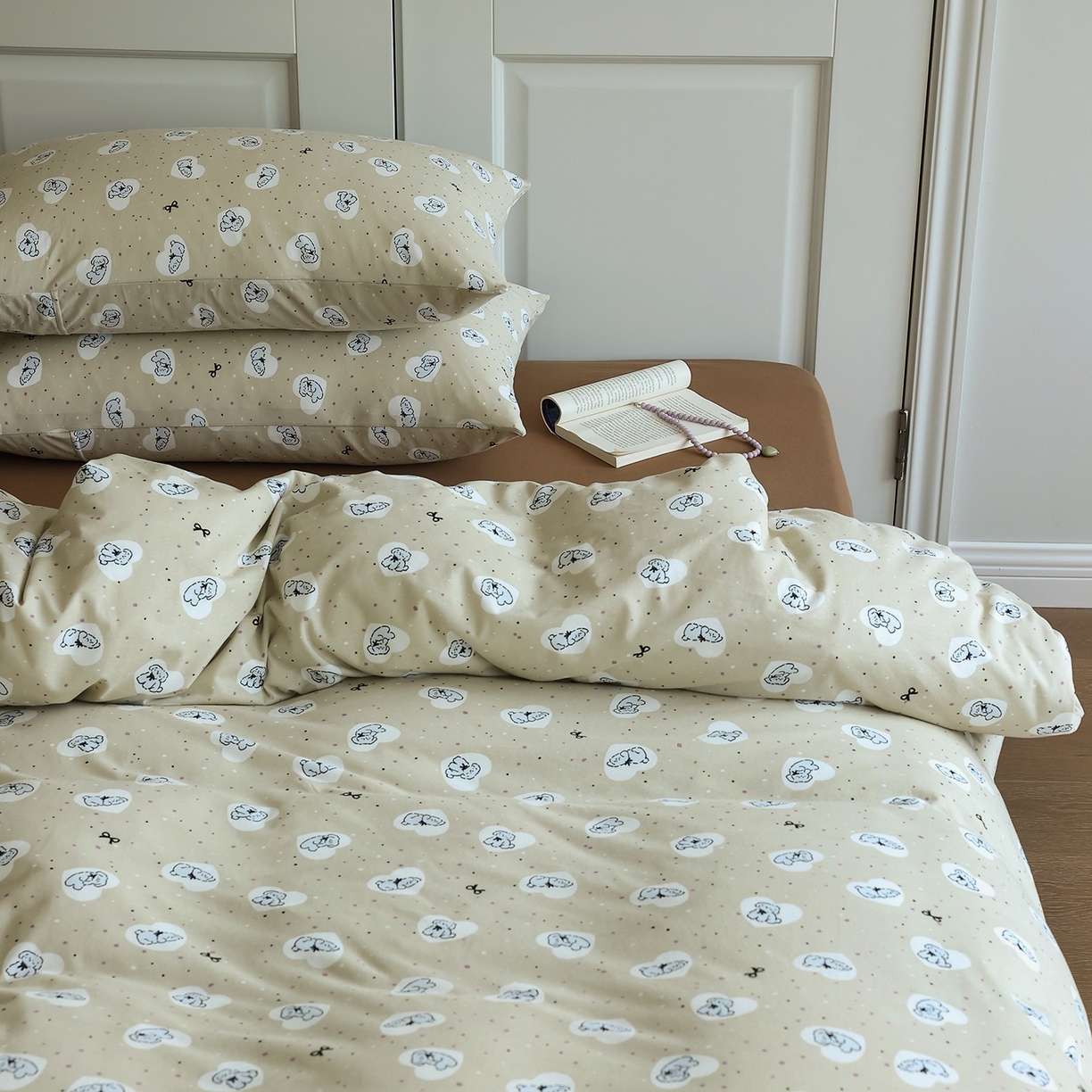 91家纺网 家纺一手货源 找家纺 爱丽丝 2025新款亲肤舒适针织棉四件套系列 修修狗