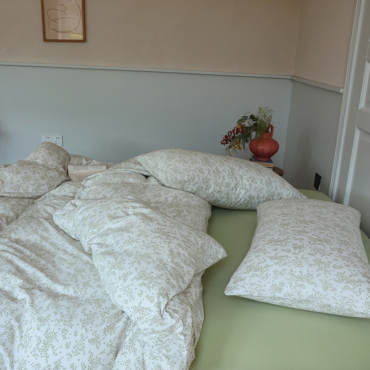 91家纺网 家纺一手货源 找家纺 爱丽丝 2025新款亲肤舒适针织棉四件套系列 熏衣草绿