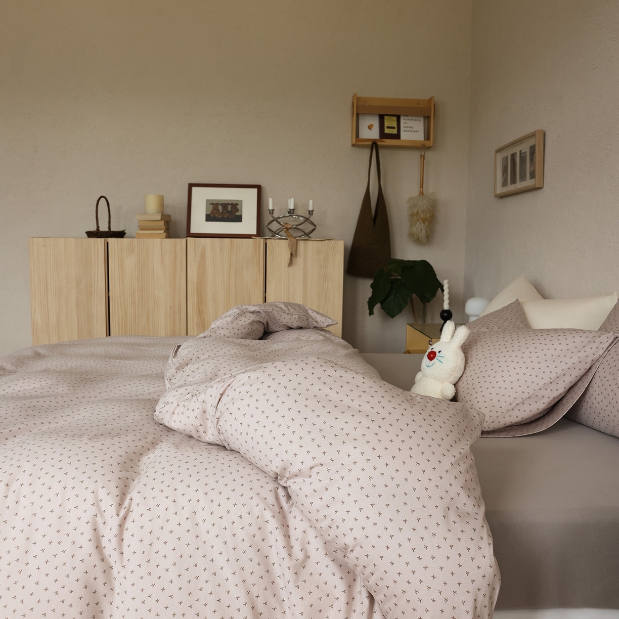 91家纺网 家纺一手货源 找家纺 爱丽丝 2025新款亲肤舒适针织棉四件套系列 椰林