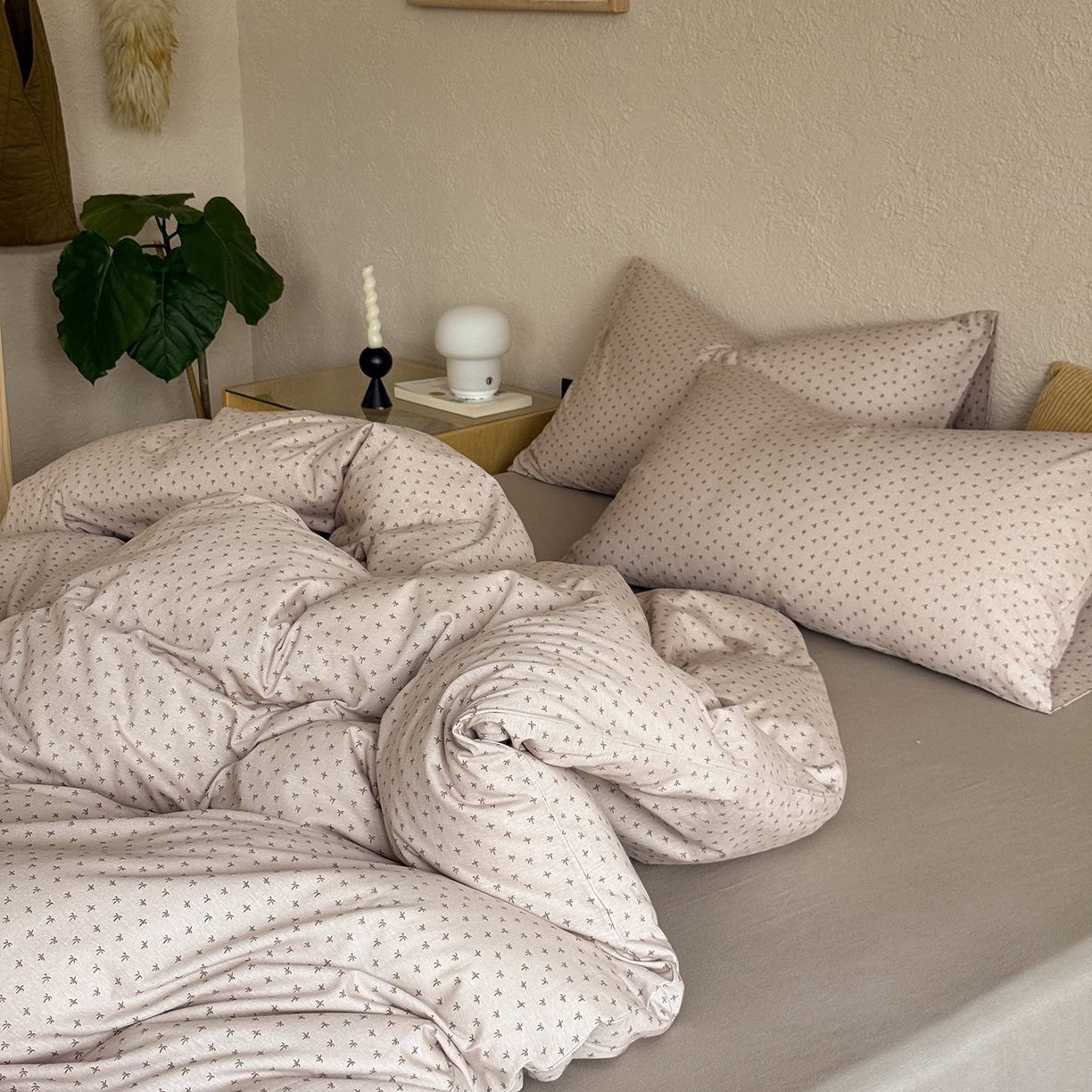 91家纺网 家纺一手货源 找家纺 爱丽丝 2025新款亲肤舒适针织棉四件套系列 椰林