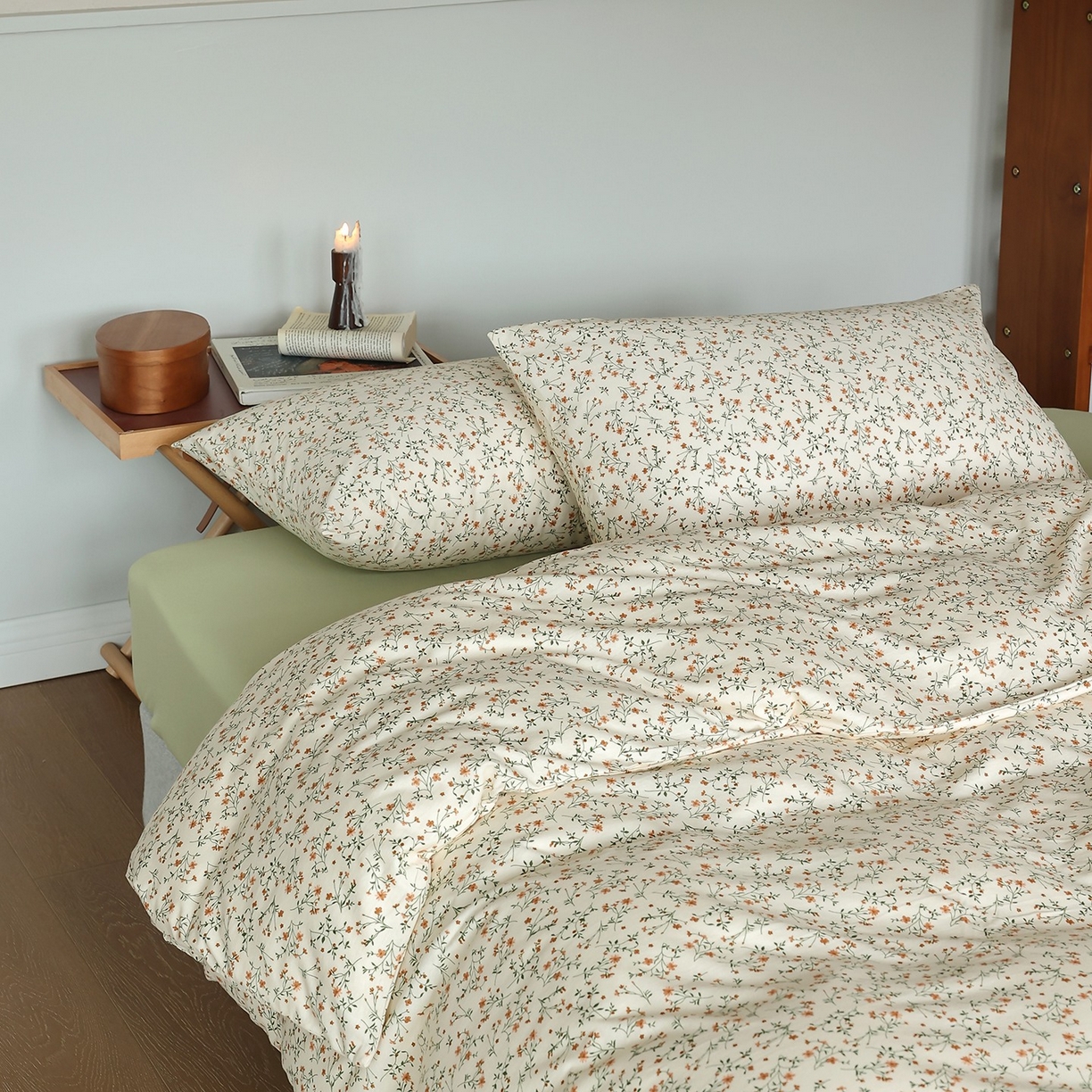 91家纺网 家纺一手货源 找家纺 爱丽丝 2025新款亲肤舒适针织棉四件套系列 迎春花卡其