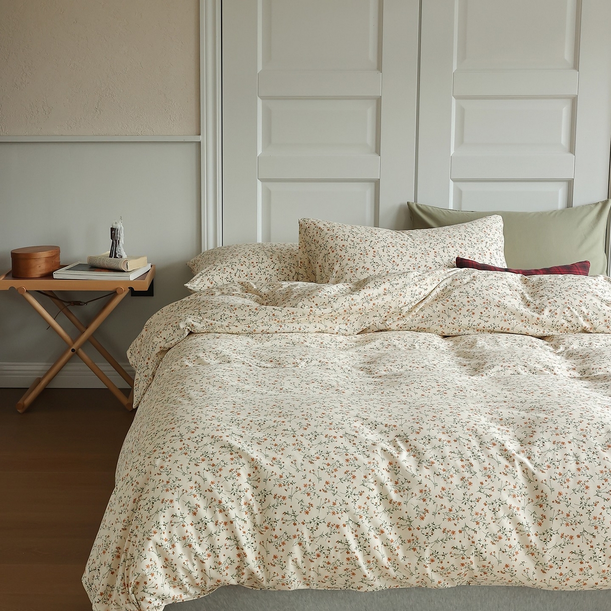 91家纺网 家纺一手货源 找家纺 爱丽丝 2025新款亲肤舒适针织棉四件套系列 迎春花卡其