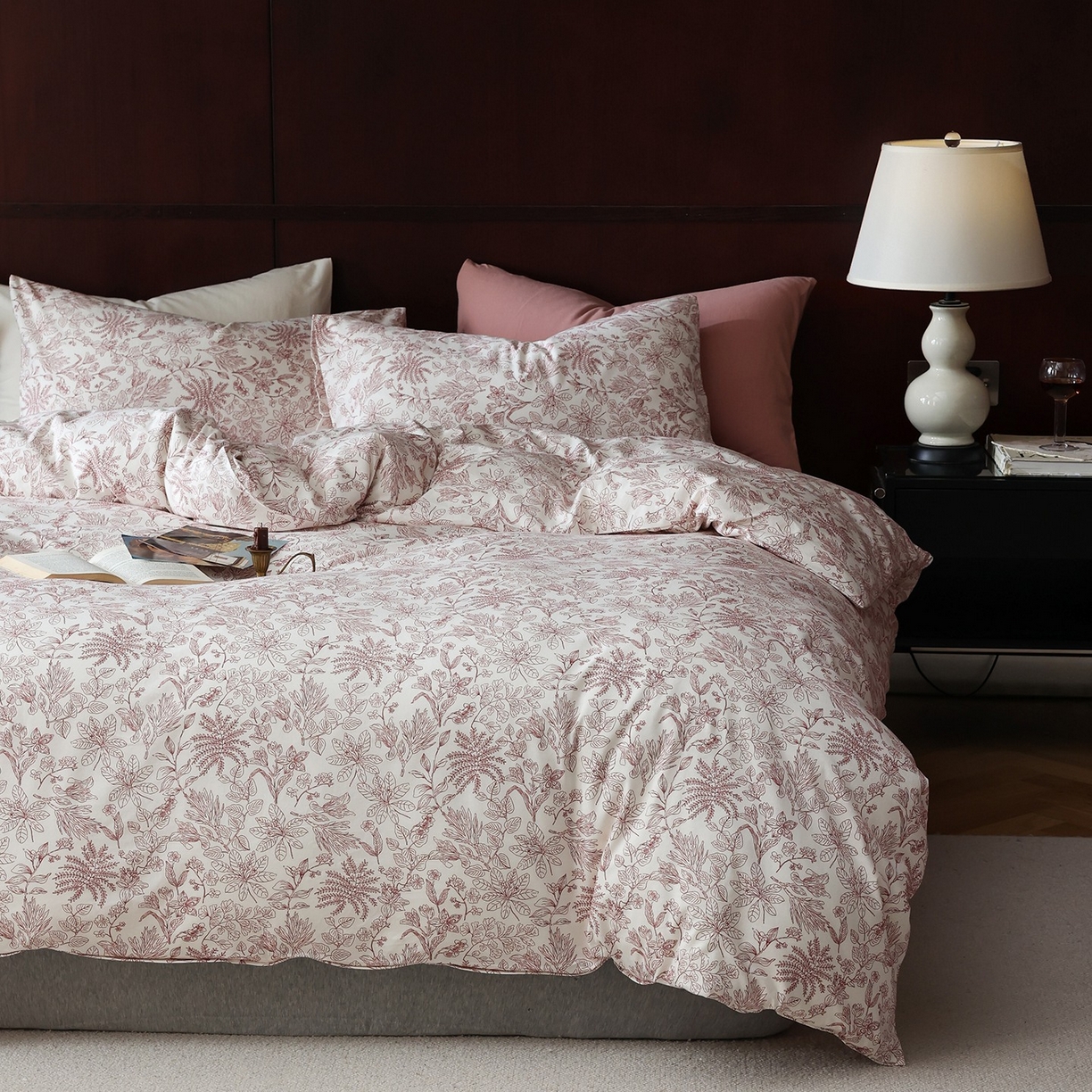 91家纺网 家纺一手货源 找家纺 爱丽丝 2025新款亲肤舒适针织棉四件套系列 枝秋红