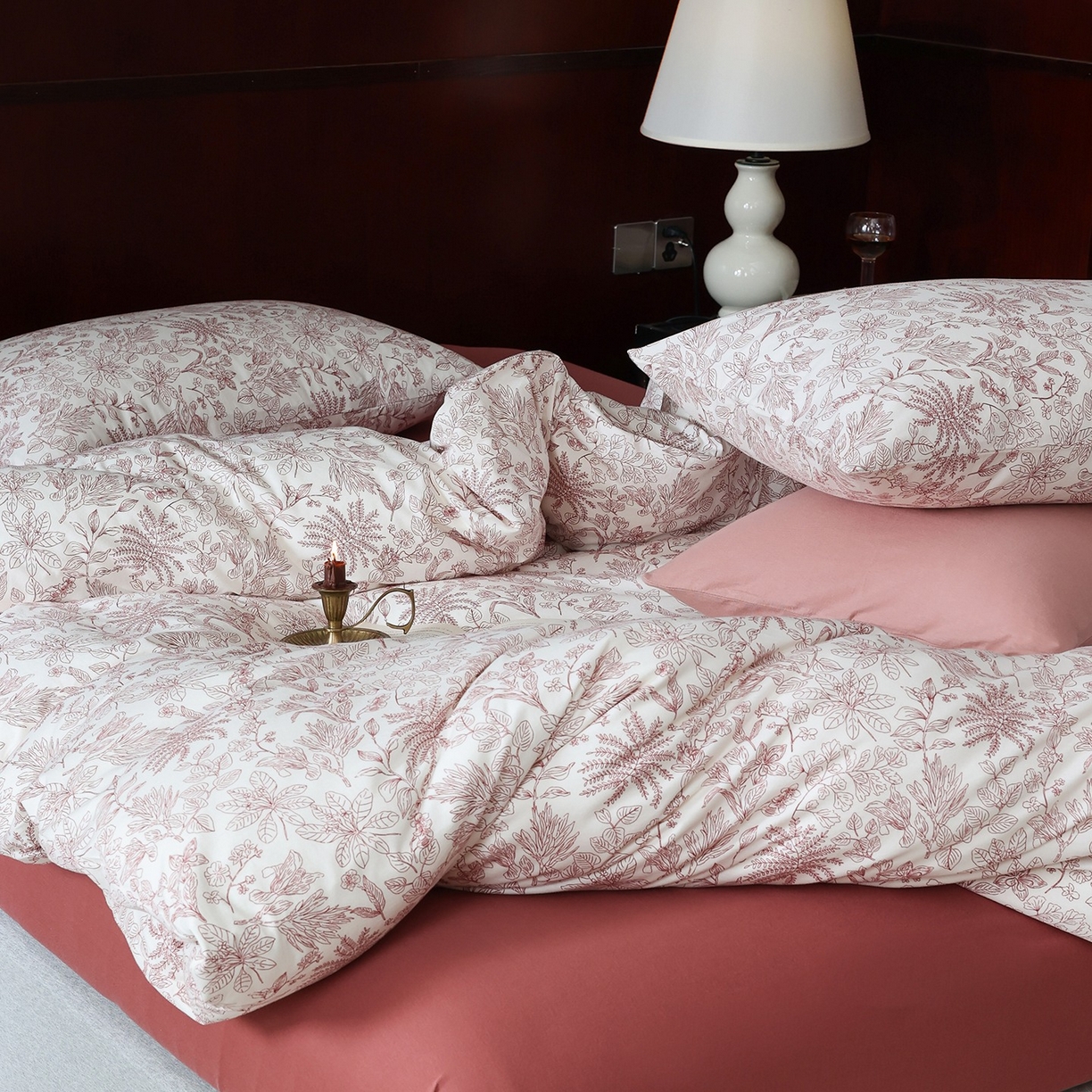 91家纺网 家纺一手货源 找家纺 爱丽丝 2025新款亲肤舒适针织棉四件套系列 枝秋红