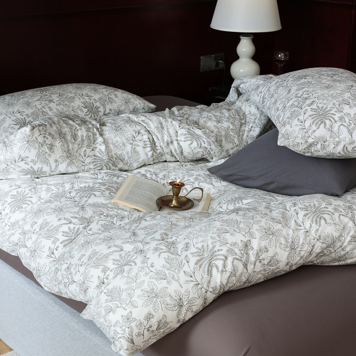 91家纺网 家纺一手货源 找家纺 爱丽丝 2025新款亲肤舒适针织棉四件套系列 枝秋灰