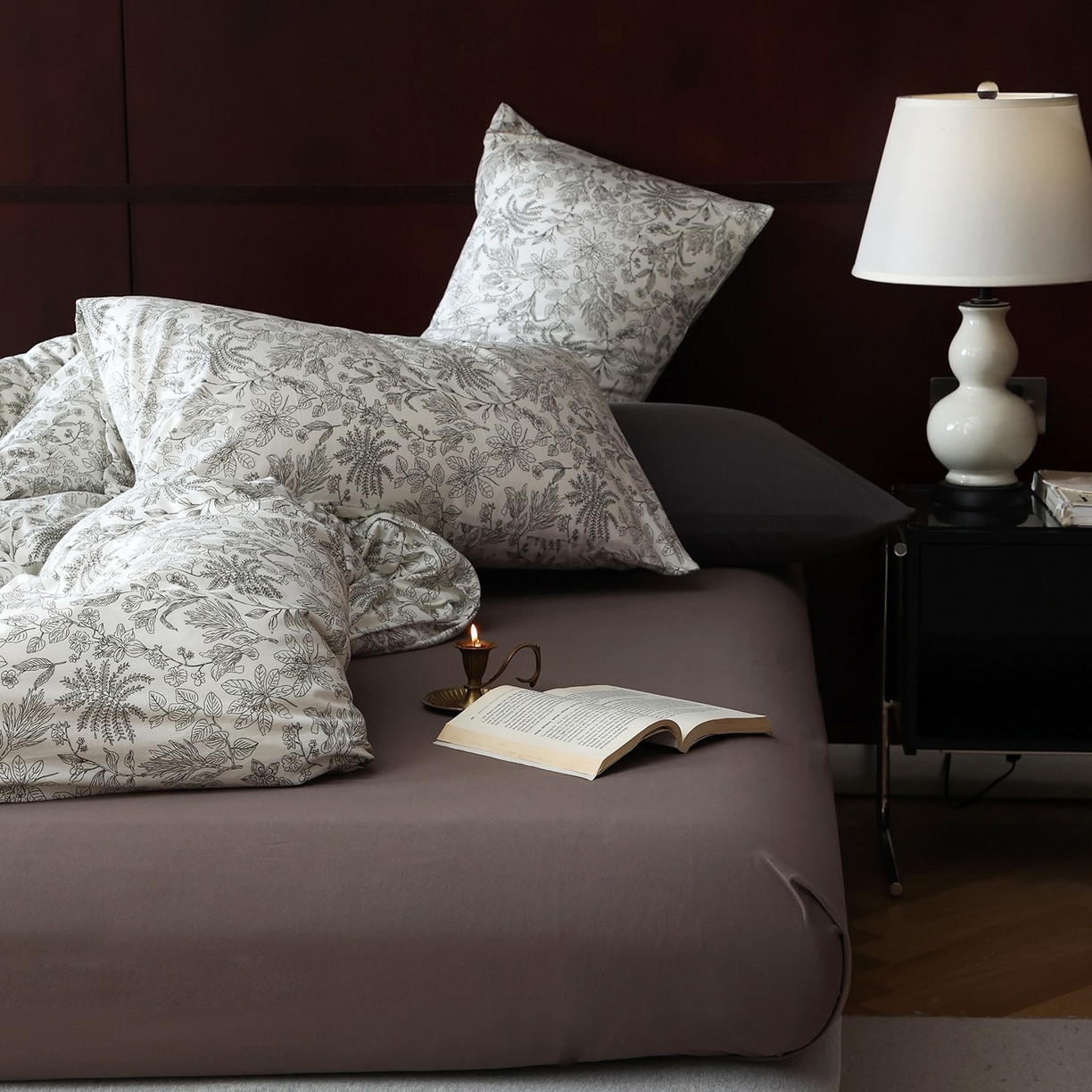 91家纺网 家纺一手货源 找家纺 爱丽丝 2025新款亲肤舒适针织棉四件套系列 枝秋灰