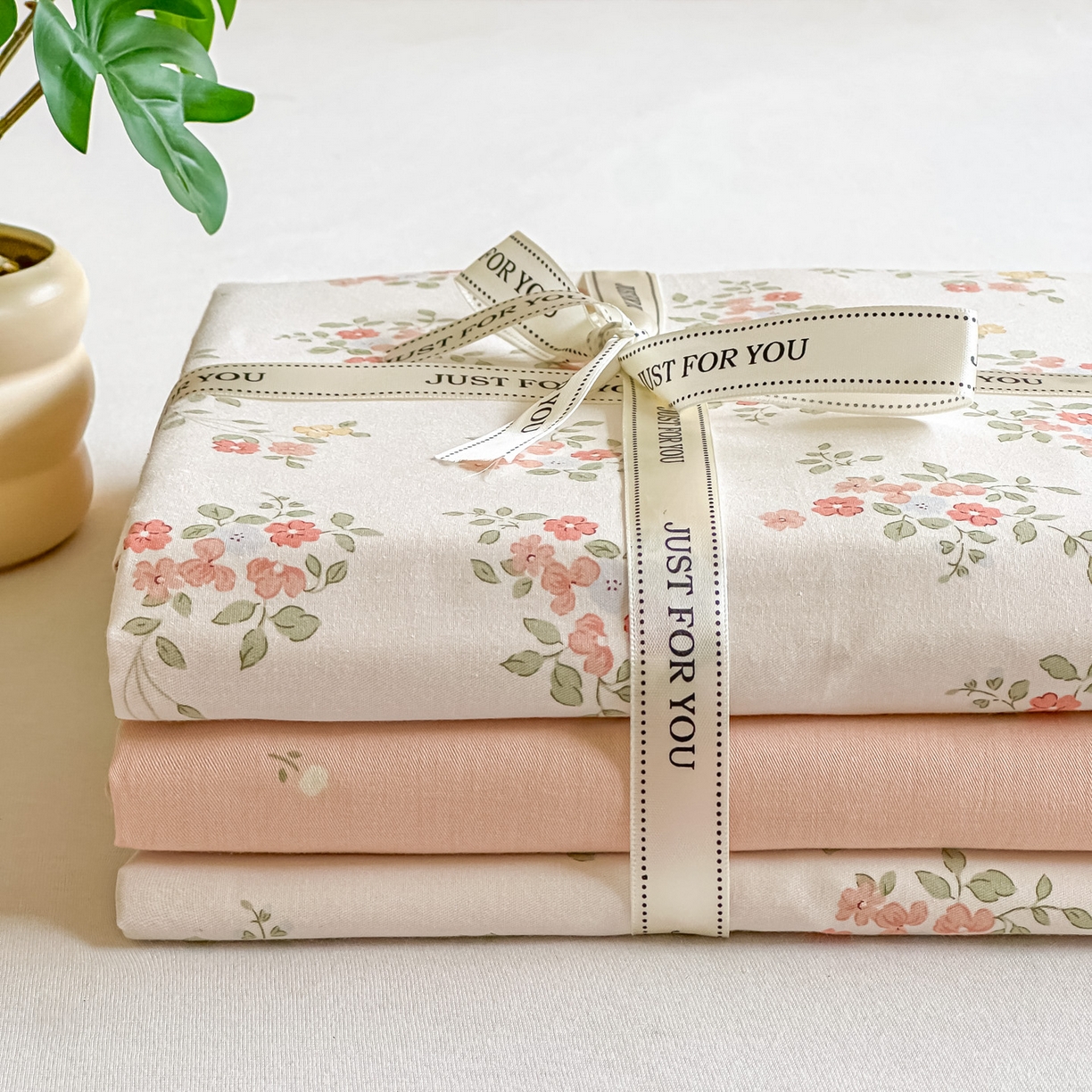 91家纺网 家纺一手货源 找家纺 芙绣家纺 2025新款A类全棉小清新印花单被套单枕套学生单品系列 花期如梦