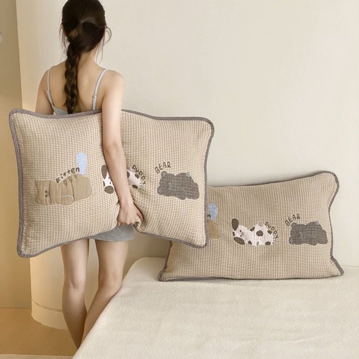 91家纺网 家纺一手货源 找家纺 麻依 2025新款软萌四层全棉纱布枕套 趴趴动物