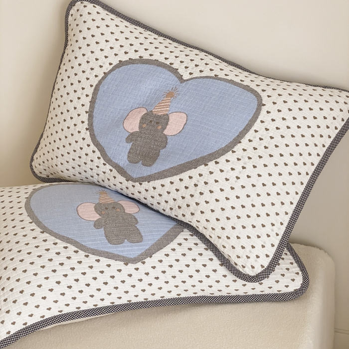 91家纺网 家纺一手货源 找家纺 麻依 2025新款软萌四层全棉纱布枕套 心心小象