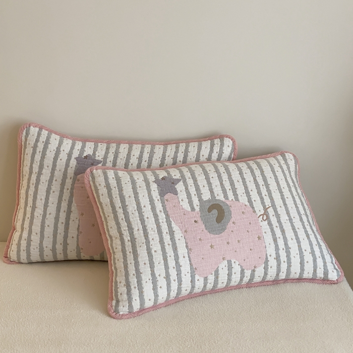 91家纺网 家纺一手货源 找家纺 麻依 2025新款软萌四层全棉纱布枕套 星星粉象