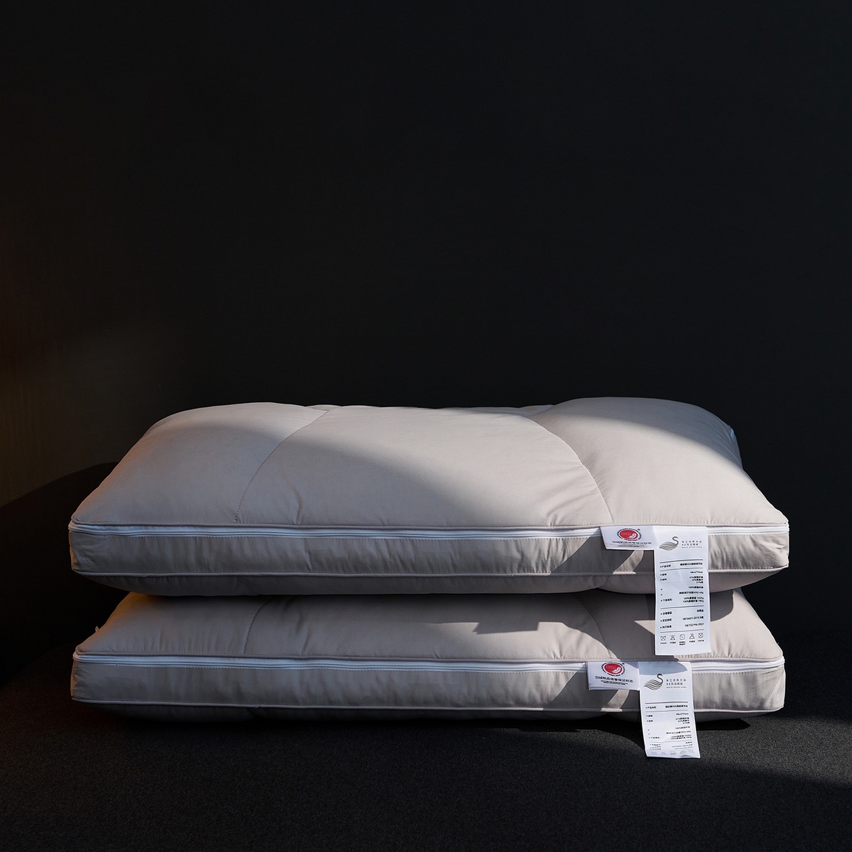 91家纺网 家纺一手货源 找家纺 （总）乐可 2025新款慢回弹鹅绒调节枕记忆棉枕头枕芯