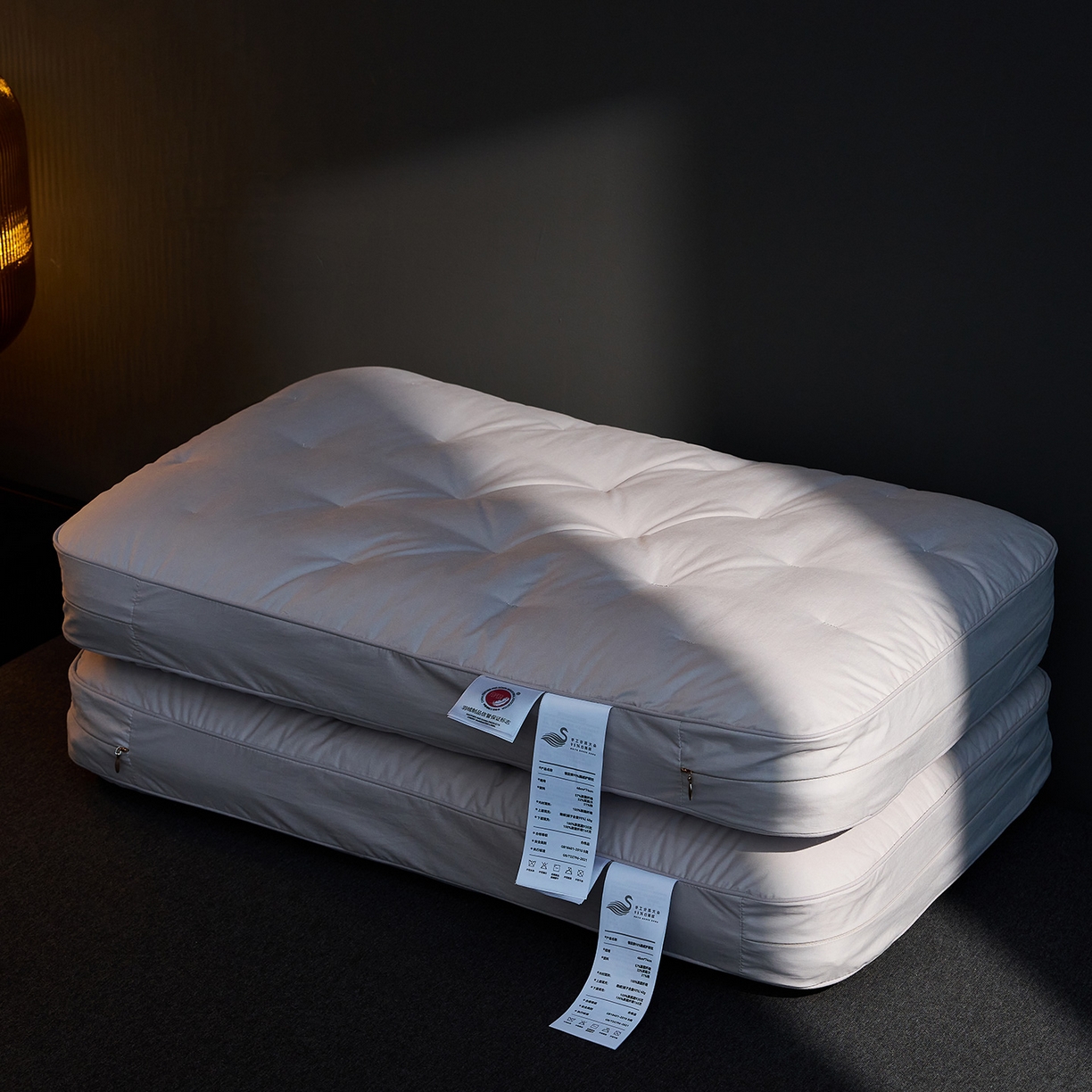 91家纺网 家纺一手货源 找家纺 （总）乐可 2025新款慢回弹鹅绒护颈枕记忆棉枕头枕芯