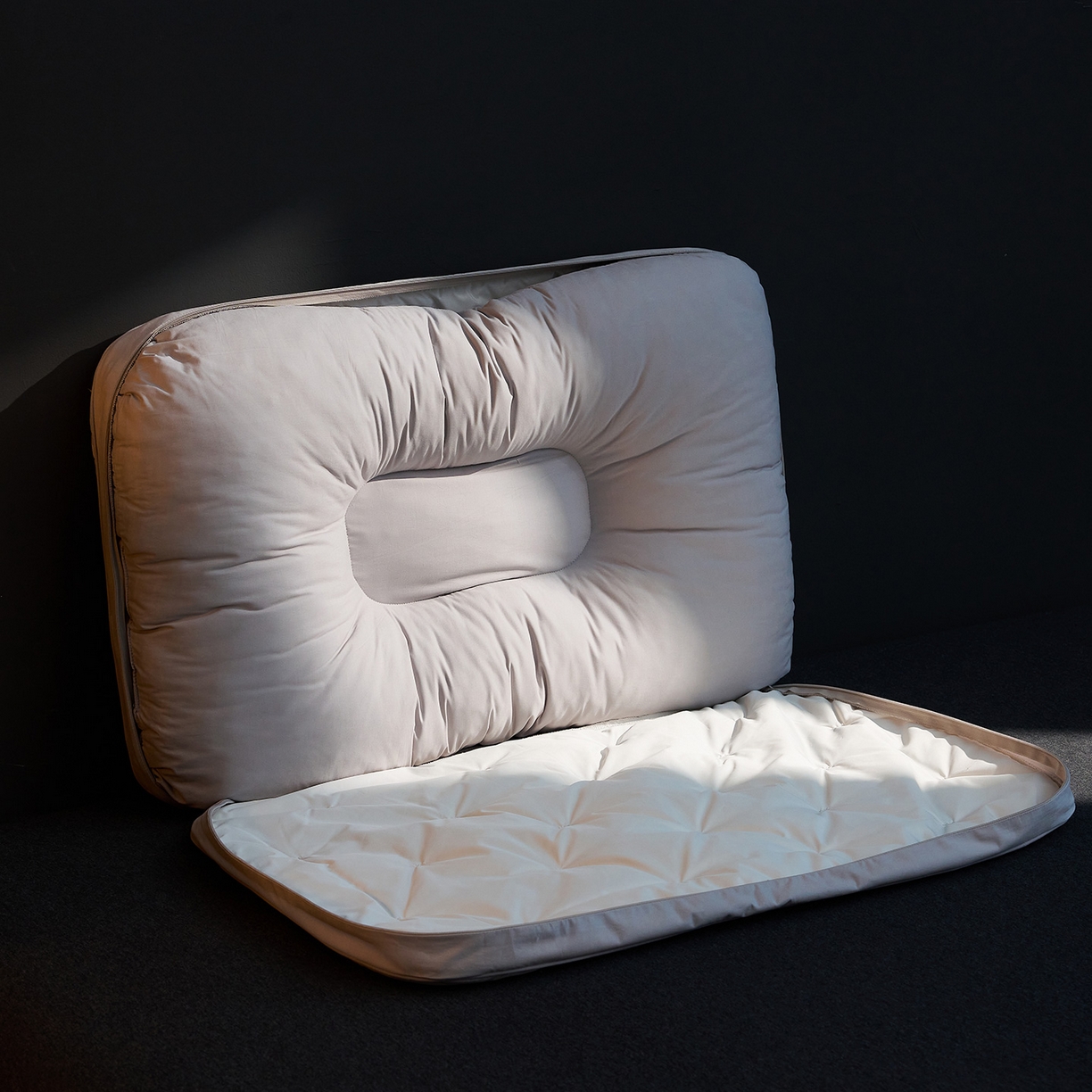 91家纺网 家纺一手货源 找家纺 （总）乐可 2025新款慢回弹鹅绒护颈枕记忆棉枕头枕芯