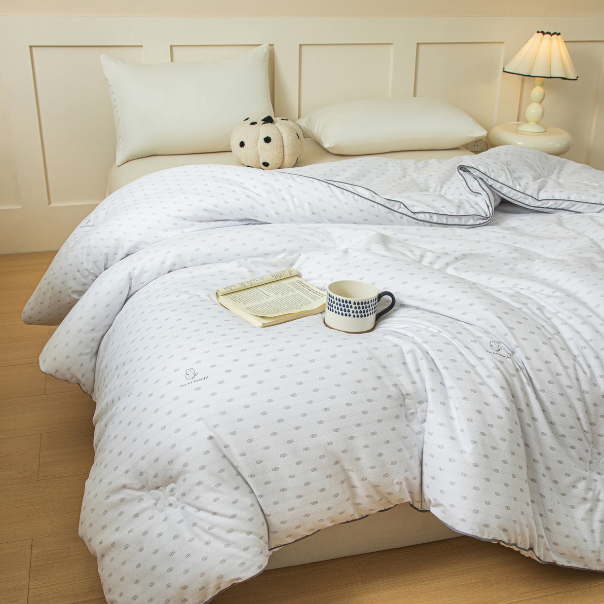 91家纺网 家纺一手货源 找家纺 大世界被王 2025新款印花立体暖绒冬被被子被芯 极简圆纹-灰