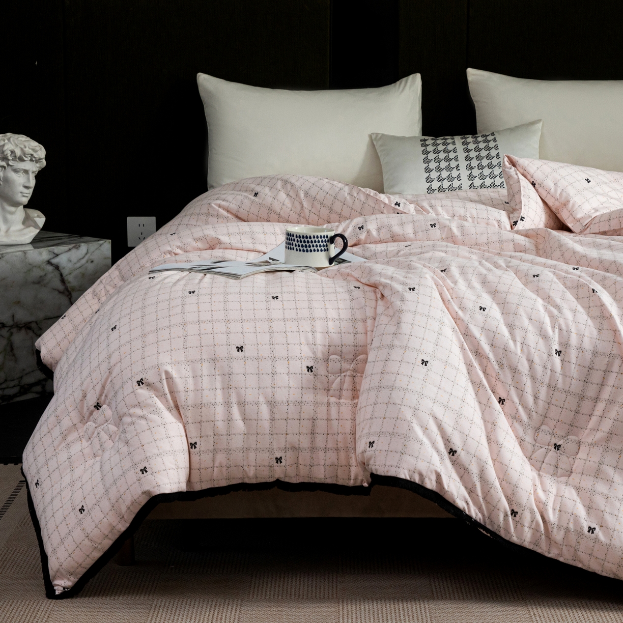 91家纺网 家纺一手货源 找家纺 （总）大世界被王 2025新款蝴蝶结花边冬被被子被芯