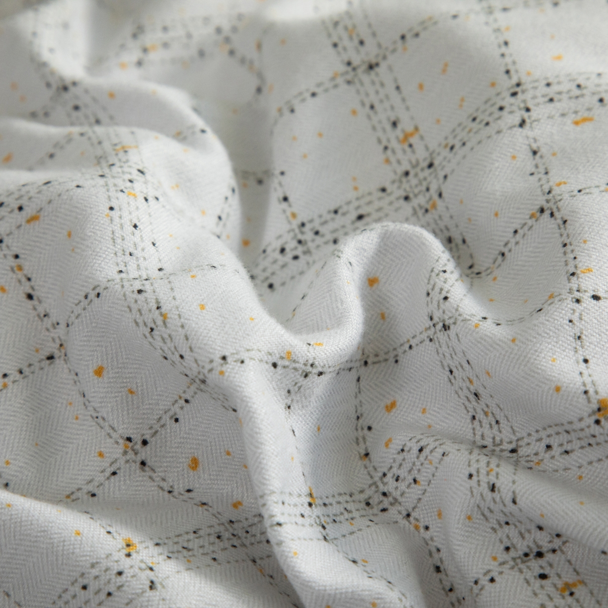 91家纺网 家纺一手货源 找家纺 大世界被王 2025新款蝴蝶结花边冬被被子被芯 白色