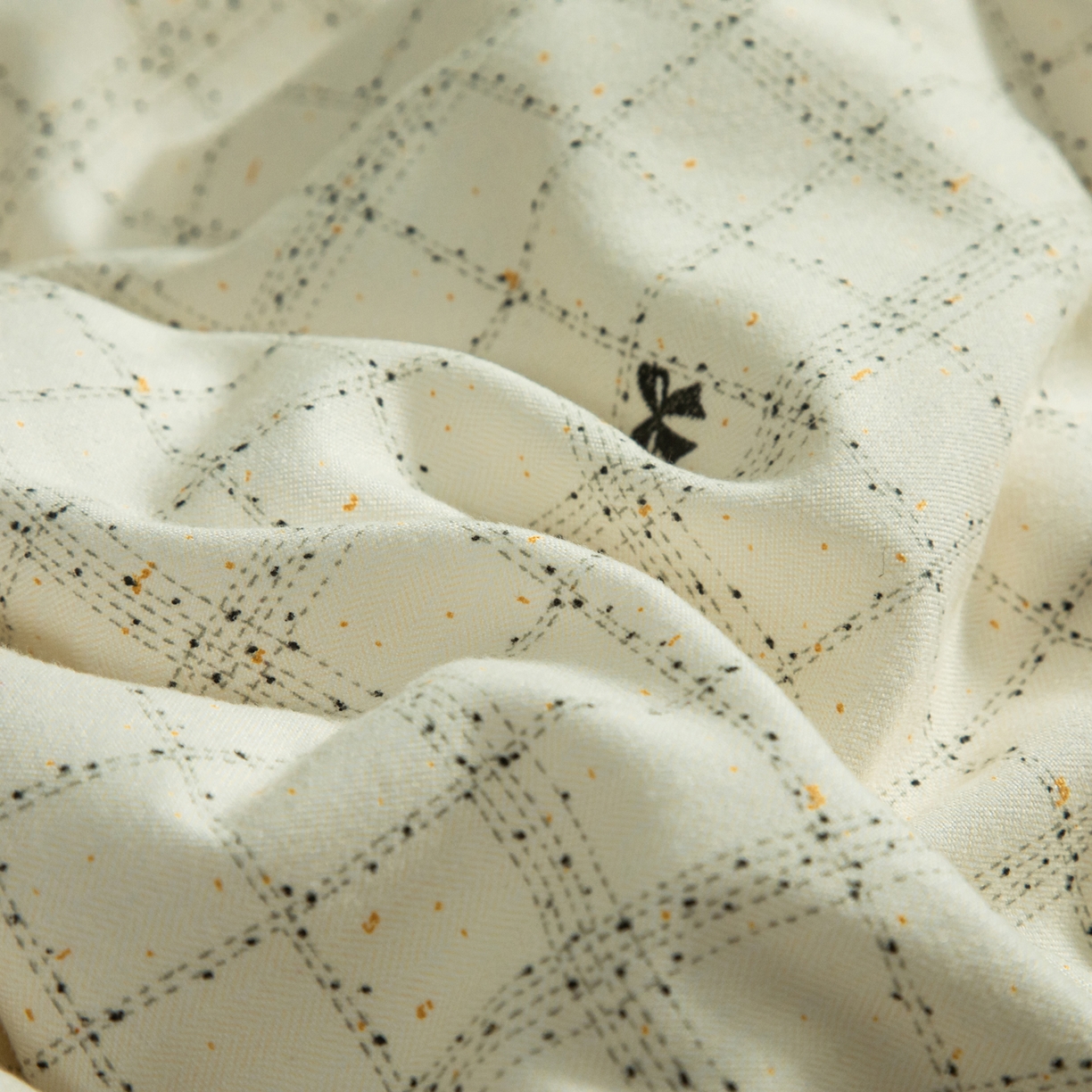 91家纺网 家纺一手货源 找家纺 大世界被王 2025新款蝴蝶结花边冬被被子被芯 米色