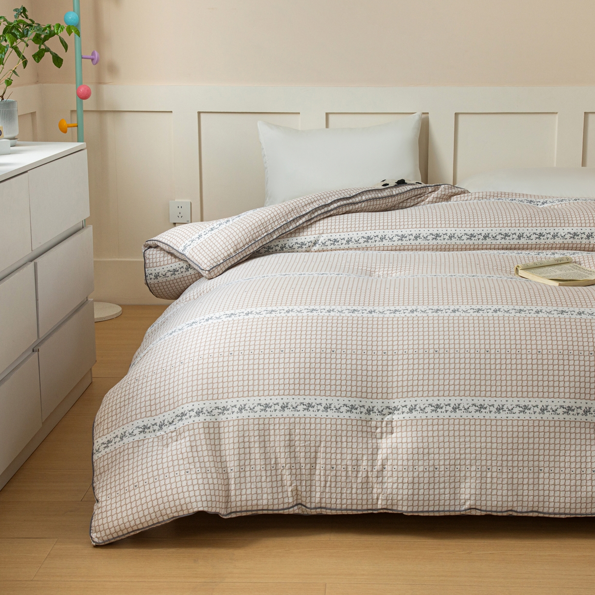 91家纺网 家纺一手货源 找家纺 （总）大世界被王 2025新款亚朵棉立体冬被被子被芯