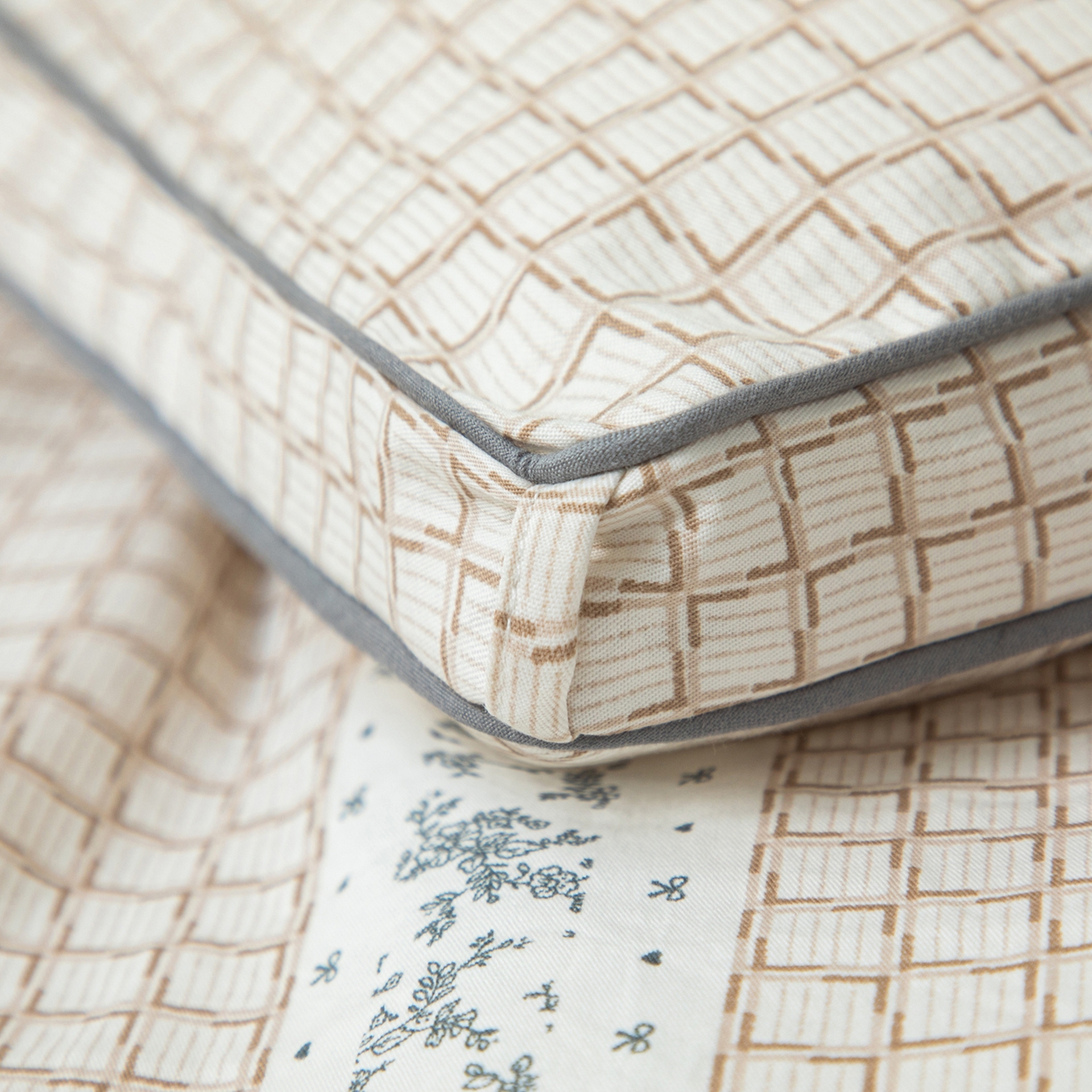 91家纺网 家纺一手货源 找家纺 大世界被王 2025新款亚朵棉立体冬被被子被芯 咖亚朵棉