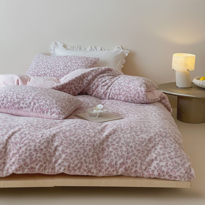 91家纺网 家纺一手货源 找家纺 玛奇朵 2025新款秋冬新品进口仿皮草水貂绒-波斯蜜语系列 波斯蜜语-粉