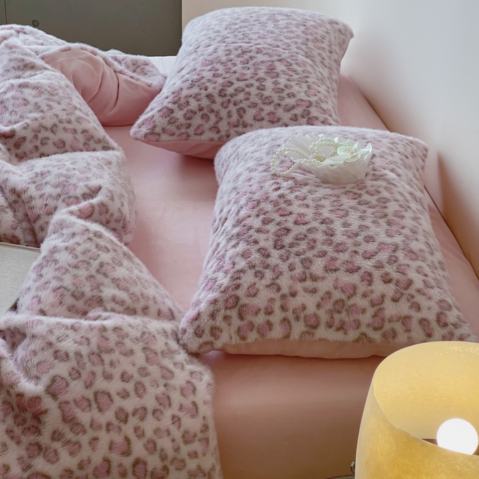 91家纺网 家纺一手货源 找家纺 玛奇朵 2025新款秋冬新品进口仿皮草水貂绒-波斯蜜语系列 波斯蜜语-粉