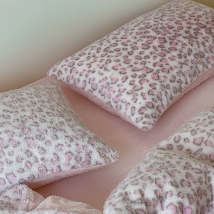 91家纺网 家纺一手货源 找家纺 玛奇朵 2025新款秋冬新品进口仿皮草水貂绒-波斯蜜语系列 波斯蜜语-粉