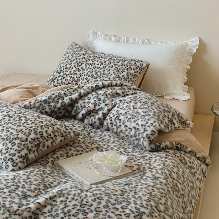 91家纺网 家纺一手货源 找家纺 玛奇朵 2025新款秋冬新品进口仿皮草水貂绒-波斯蜜语系列 波斯蜜语-咖