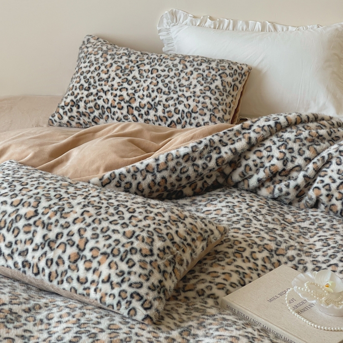 91家纺网 家纺一手货源 找家纺 玛奇朵 2025新款秋冬新品进口仿皮草水貂绒-波斯蜜语系列 波斯蜜语-咖