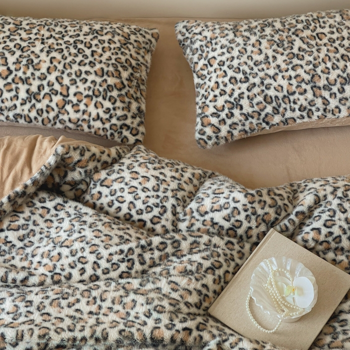 91家纺网 家纺一手货源 找家纺 玛奇朵 2025新款秋冬新品进口仿皮草水貂绒-波斯蜜语系列 波斯蜜语-咖