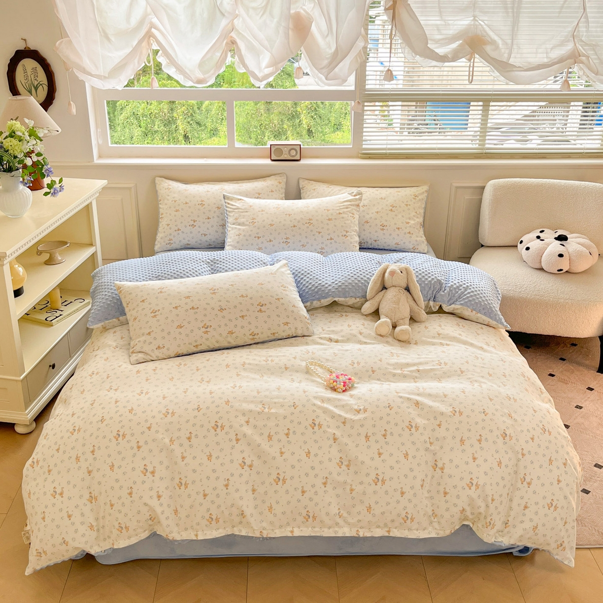 91家纺网 家纺一手货源 找家纺 麦伦家居 2025秋冬新品多功能床品全棉+豆豆绒四件套卡通小清新系列 好友鸭