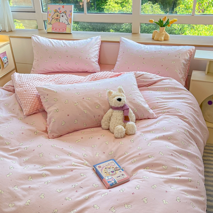 91家纺网 家纺一手货源 找家纺 麦伦家居 2025秋冬新品多功能床品全棉+豆豆绒四件套卡通小清新系列 拾趣爱宠