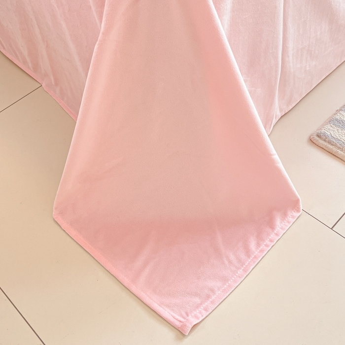 91家纺网 家纺一手货源 找家纺 麦伦家居 2025秋冬新品多功能床品全棉+豆豆绒四件套卡通小清新系列 星星木马