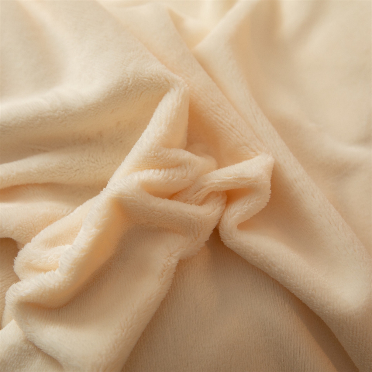 91家纺网 家纺一手货源 找家纺 （总）暖洋 2025新款240克高克重全工艺纯色织带花边款牛奶绒四件套