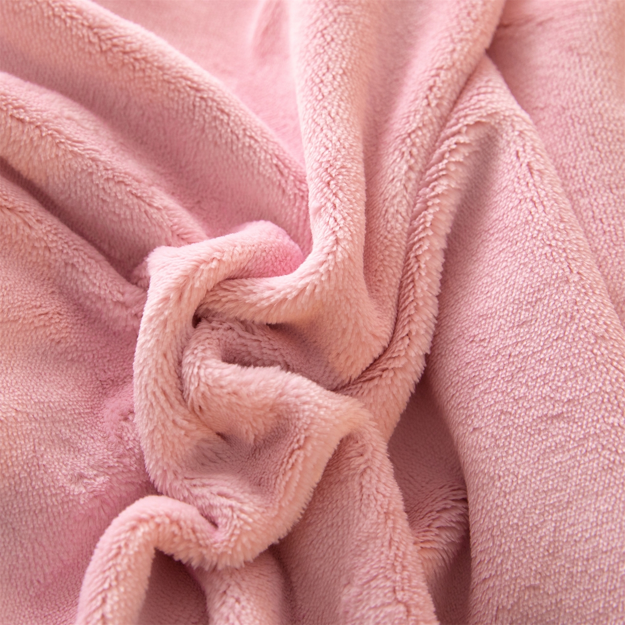 91家纺网 家纺一手货源 找家纺 暖洋 2025新款240克高克重全工艺纯色织带花边款牛奶绒四件套 樱花粉