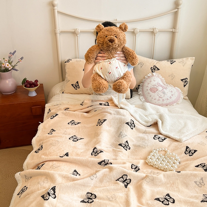 91家纺网 家纺一手货源 找家纺 （总）红嘴企鹅 2025新款A类ins风卡通可爱加厚牛奶绒羊羔绒毛毯毯子办公室沙发儿童空调盖毯午休毯