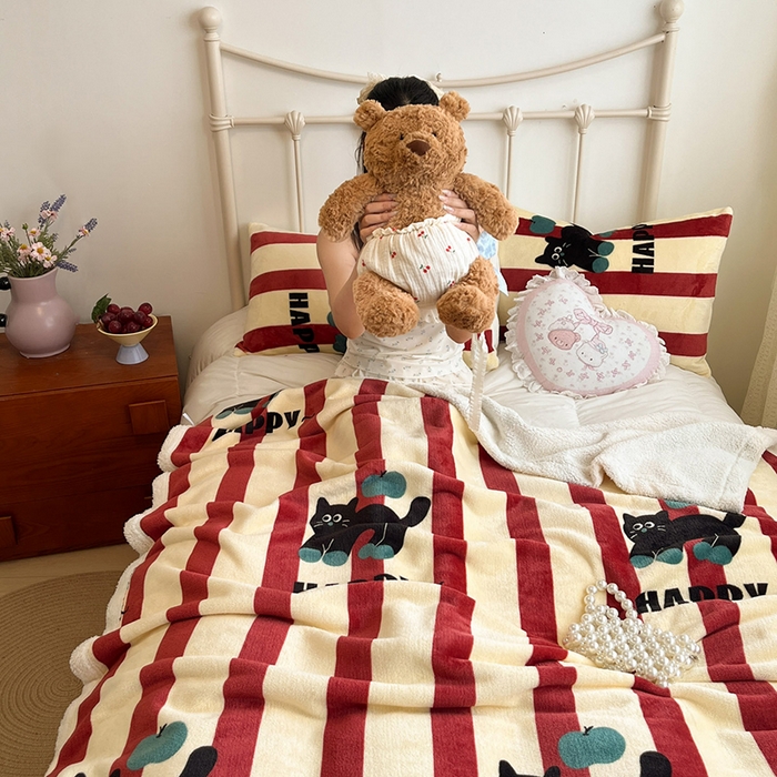 91家纺网 家纺一手货源 找家纺 （总）红嘴企鹅 2025新款A类ins风卡通可爱加厚牛奶绒羊羔绒毛毯毯子办公室沙发儿童空调盖毯午休毯